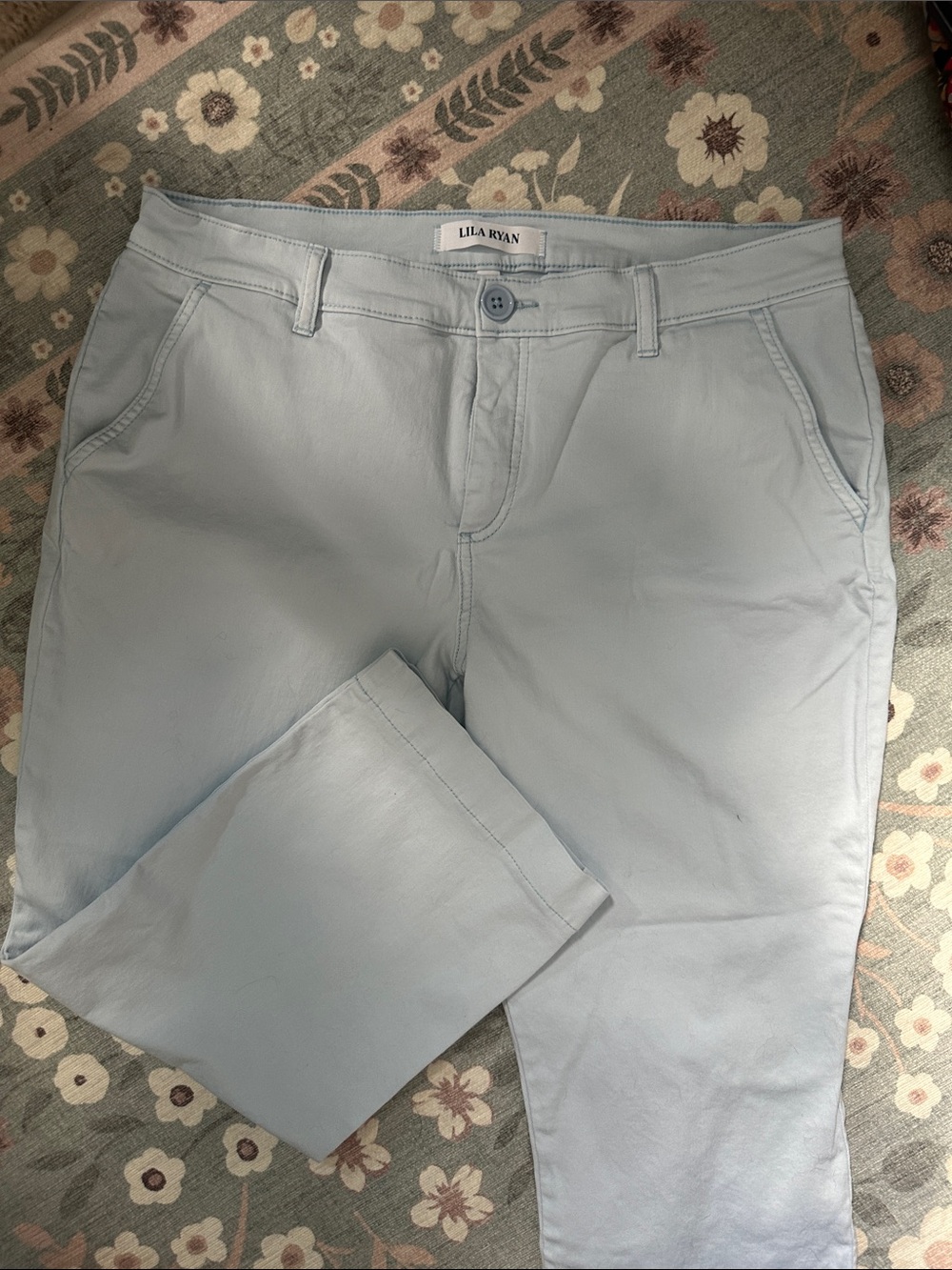 LILA RYAN Pale Blue Cropped Women's Jeans
